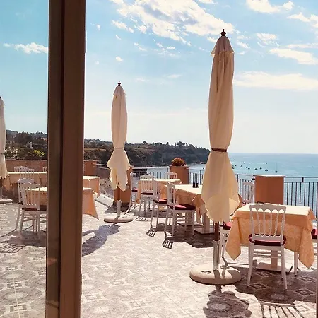 Terrazzo Sul Mare 3*