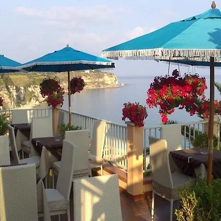 Terrazzo Sul Mare 3*