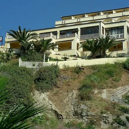 Terrazzo Sul Mare Отель 3*