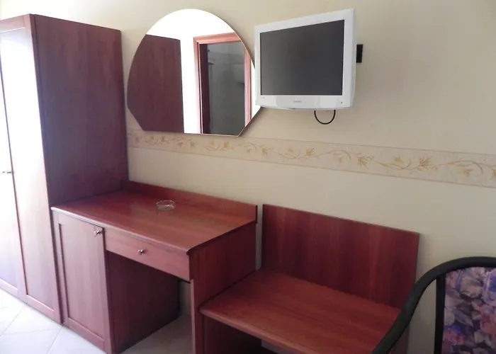 泰拉佐苏马雷酒店 特罗佩阿